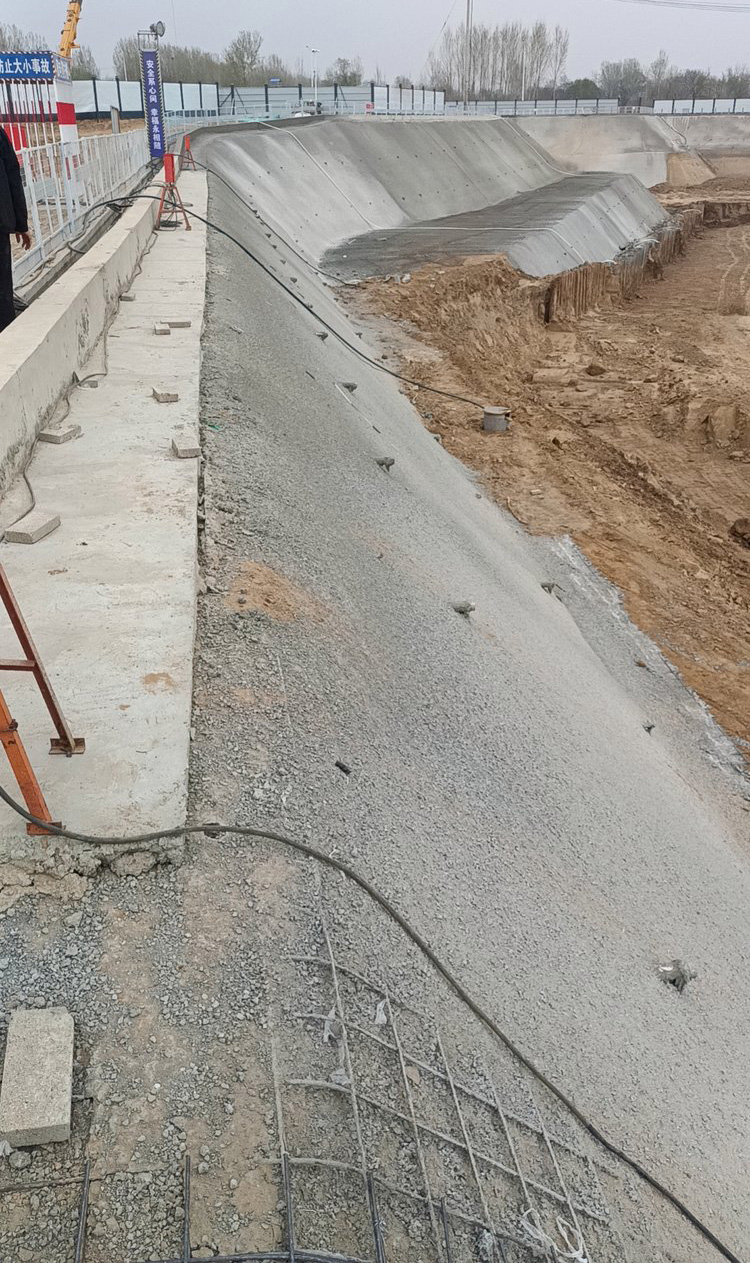 临沂兰陵县挂网喷浆